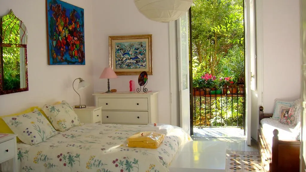 Cagliari House Bed & Breakfast Rome Italy