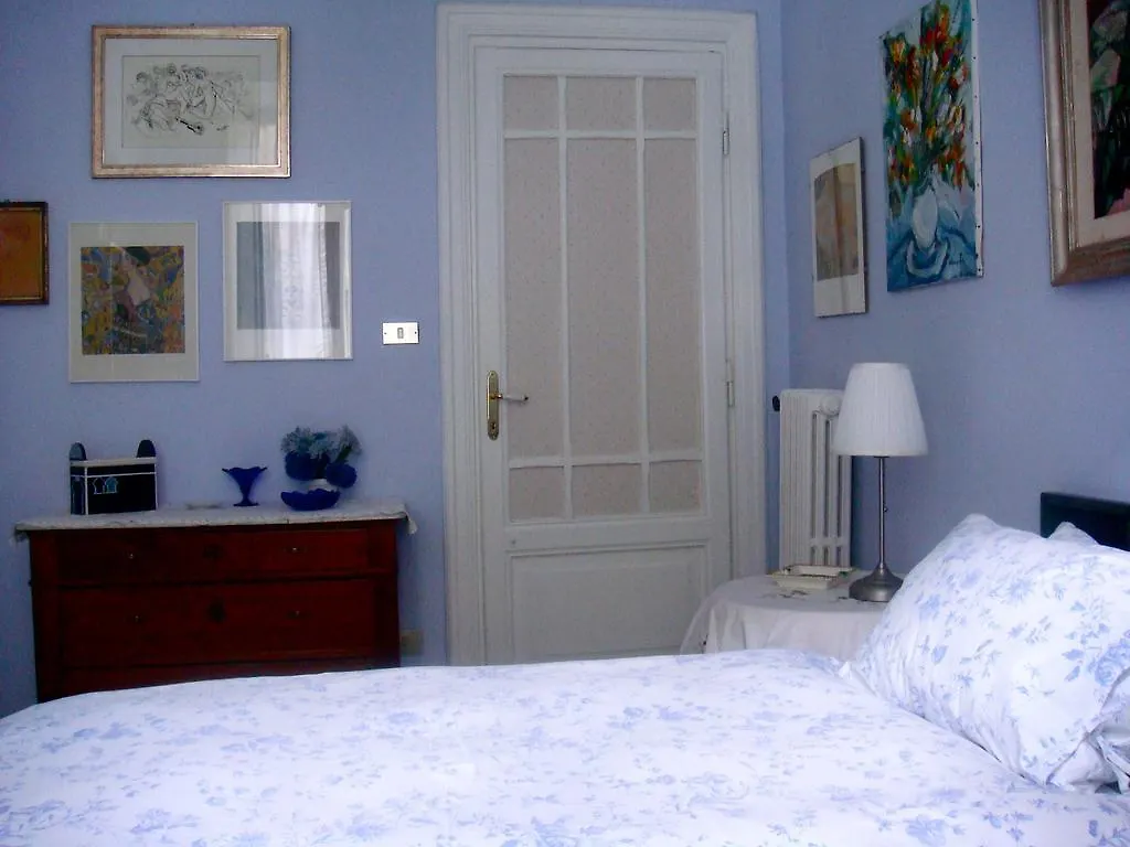 Cagliari House Bed and Breakfast Roma
