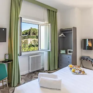 Hotel Bloom, Roma